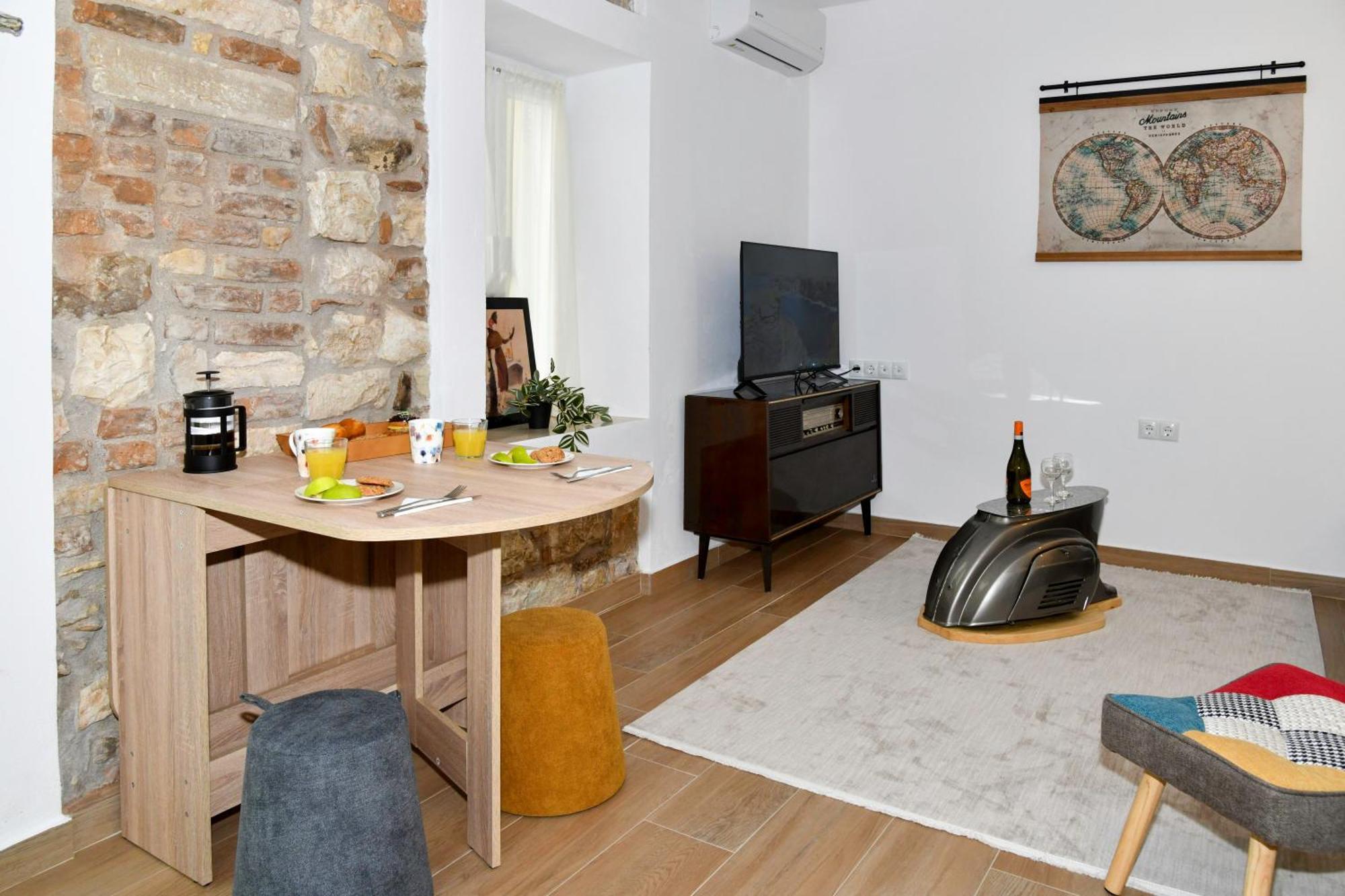 Captain Theo'S Modern Apartment Maria Lefkimi Extérieur photo
