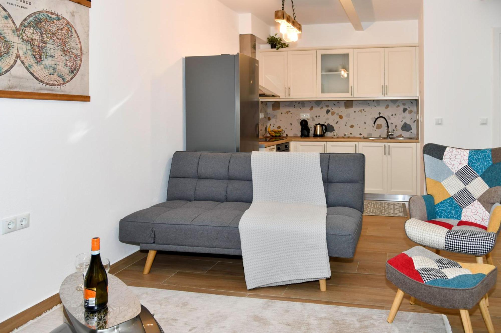 Captain Theo'S Modern Apartment Maria Lefkimi Extérieur photo